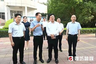 里弗斯：利拉德在防守端非常出色 他有很好的防守嗅觉